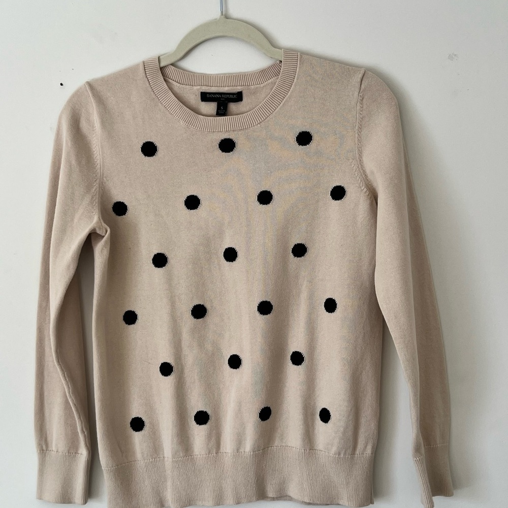 Banana Republic Beige and Black Dot Sweater